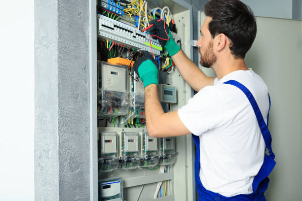 Best Licensed Electrician  in Fayetteville, TN